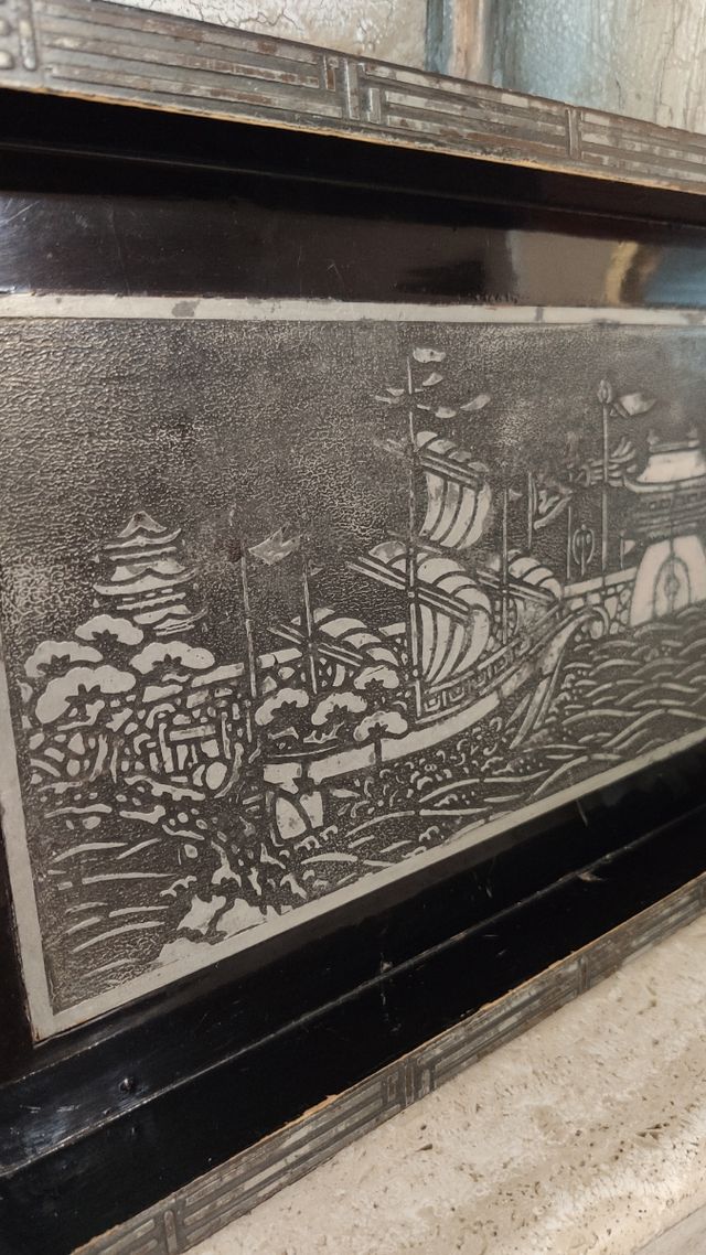 ANTIGUA BANDEJA JAPONESA MADERA LACADA