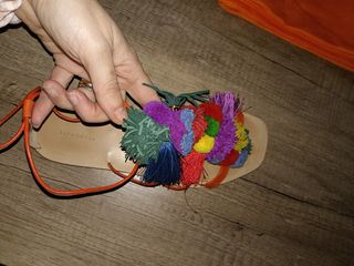 bañador y sandalias ZARA