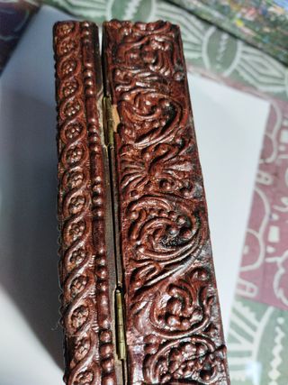 cajita antigua de madera