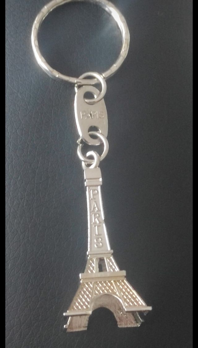 LLAVERO ANTIGUO DE LA TORRE EIFFEL