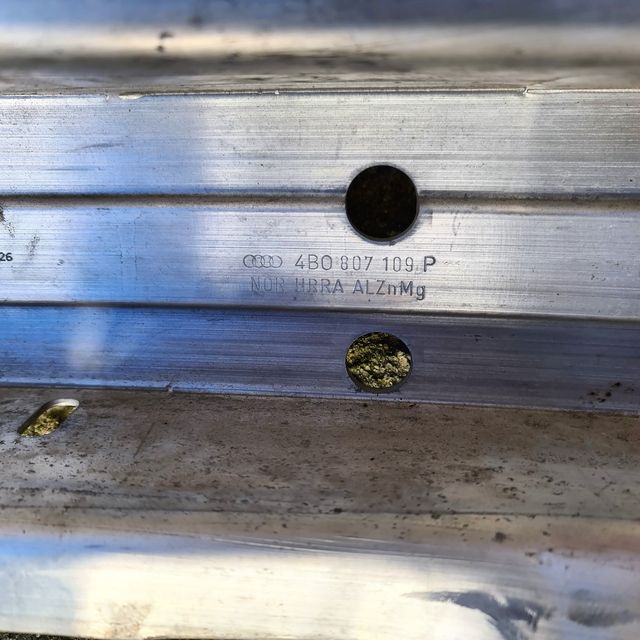 ✅REFUERZO PARAGOLPES DELANTERO PARA AUDI A6 C5 4B