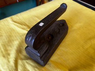 ANTIGUA PLANCHA DE HIERRO