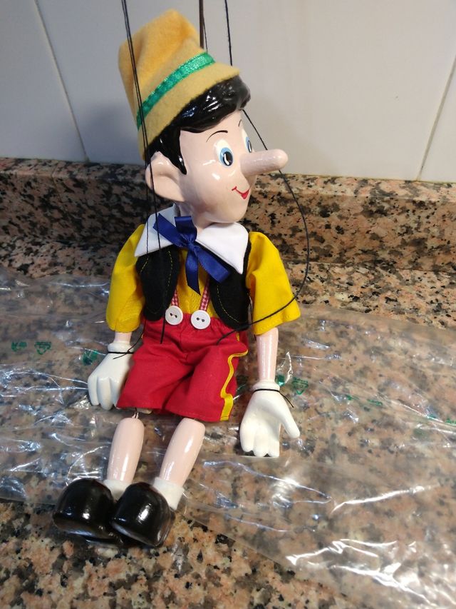 Marioneta Pinocho profesional. Sin estrenar.