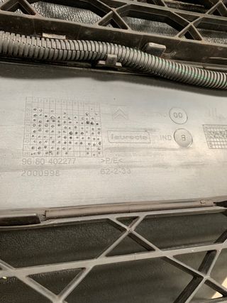 Defensa Citroen C4 Picasso 2012