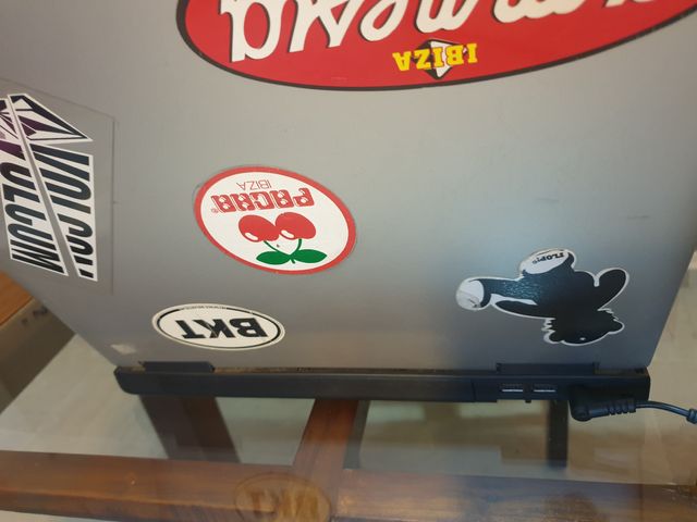 Ordenador portatil Fujitsu Amilo Pro V2040