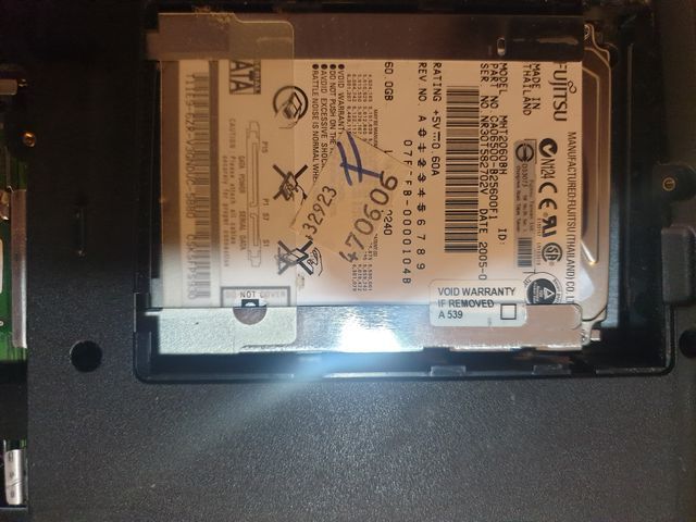 Ordenador portatil Fujitsu Amilo Pro V2040