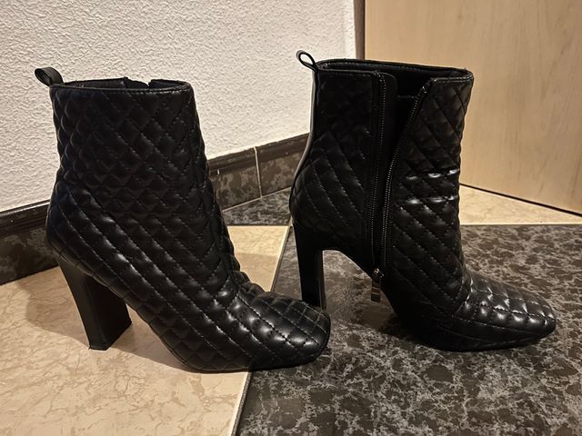 Botines de tacón
