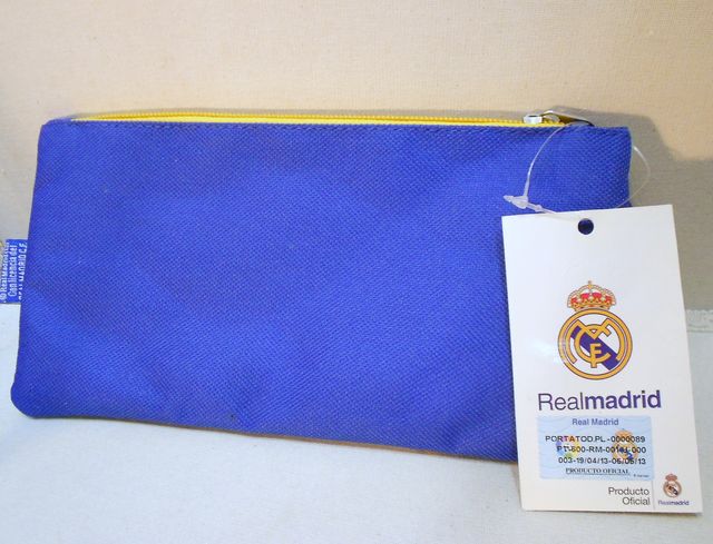 ESTUCHE/PORTATODO/NECESER OFICIAL DEL REAL MADRID 