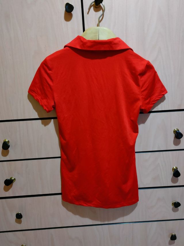 T-shirt con colletto