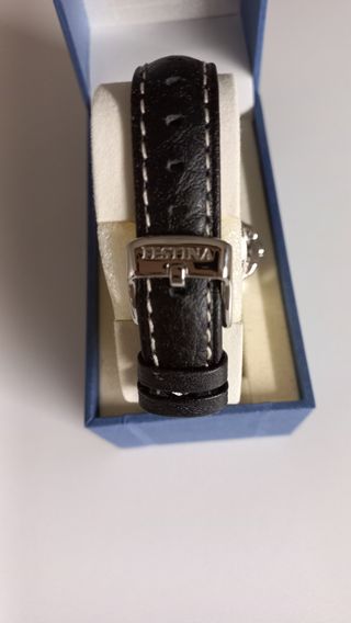 Reloj Festina de mujer.