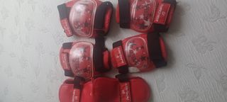 CASCO Y PROTECTORES MUÑECA,RODILLA Y CODO