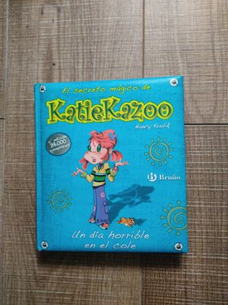 libro El secreto mágico de Katie Kazoo"