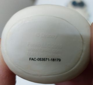 Nº 116.- Pulseras, imanes, peluche y colgante