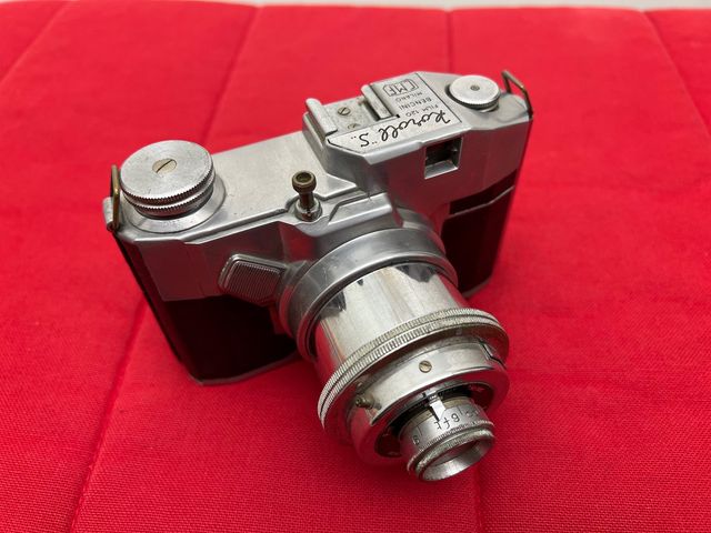 Macchina fotografica vintage "Koroll"