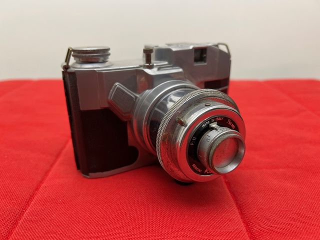 Macchina fotografica vintage "Koroll"