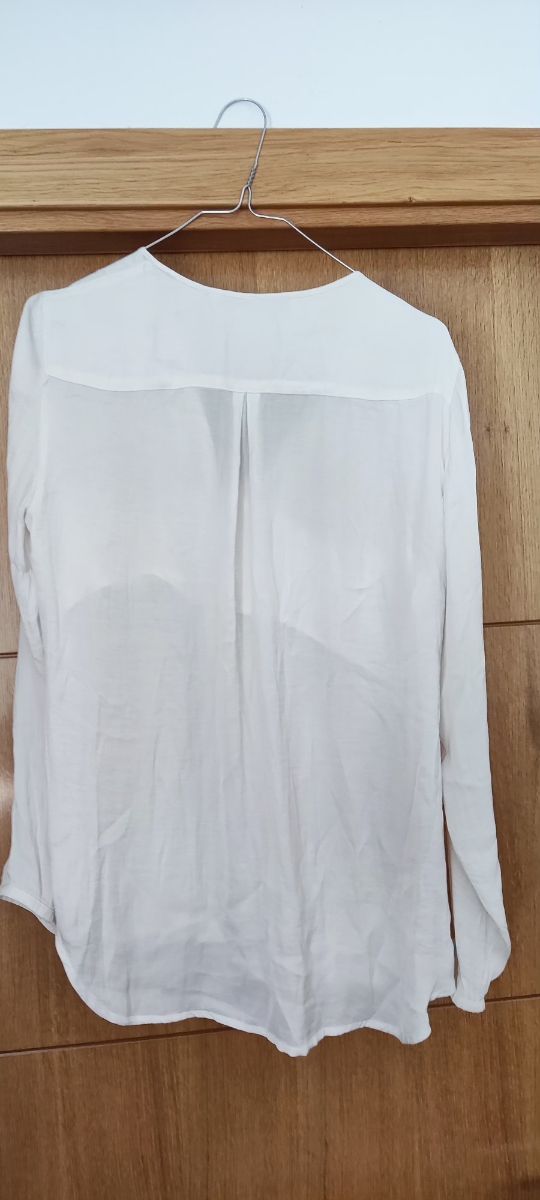 Blusa blanca Trafaluc Zara