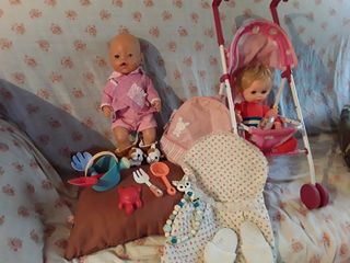 Muñeco , nenuco bebe,hace pipí, biberón con sonido