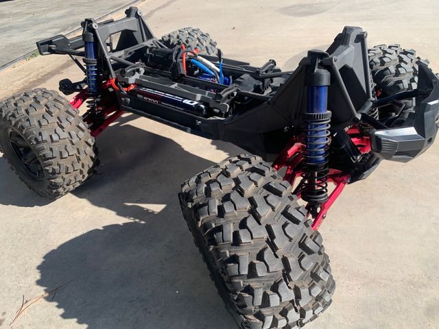 Traxxas x Maxx  8S