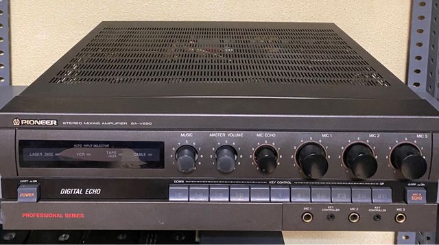 Amplificador y Mezclador Pioneer SA V220