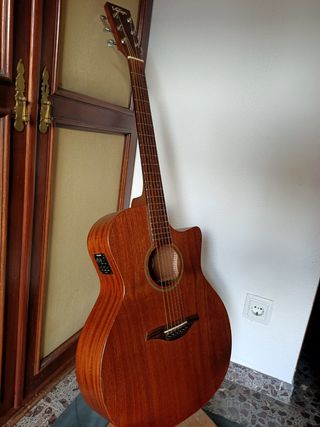 GUITARRA ELECTROACÚSTICA VINTAGE 