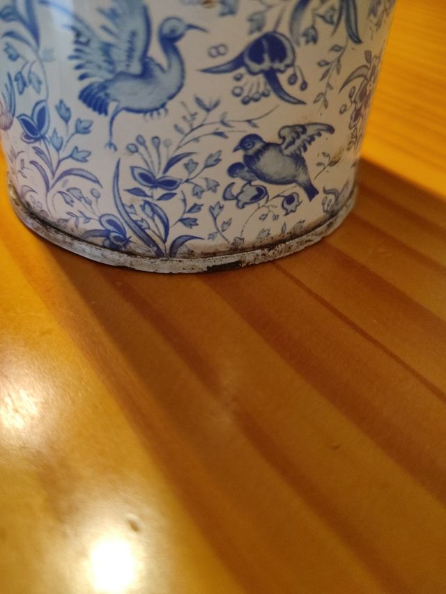 Lata ELITE (Pajaros) Inglesa.