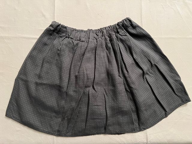 Falda corta