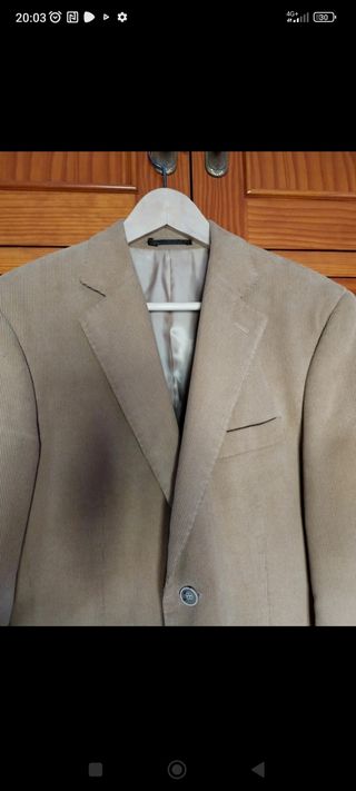 Americana de pana de hombre. Talla 48