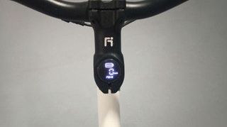 Monociclo blanco eléctrico