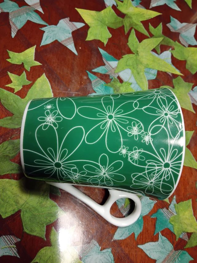 2 tazze the, latte, cioccolata