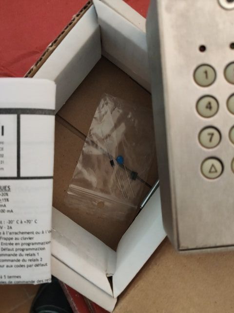 TECLADO DIGITAL ANTIVANDALICO