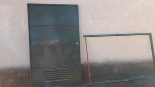 puerta metalica