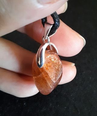 Colgante de Piedra Sol y Plata de Ley.