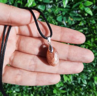 Colgante de Piedra Sol y Plata de Ley.