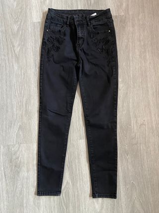 Vaquero skinny negro elástico 