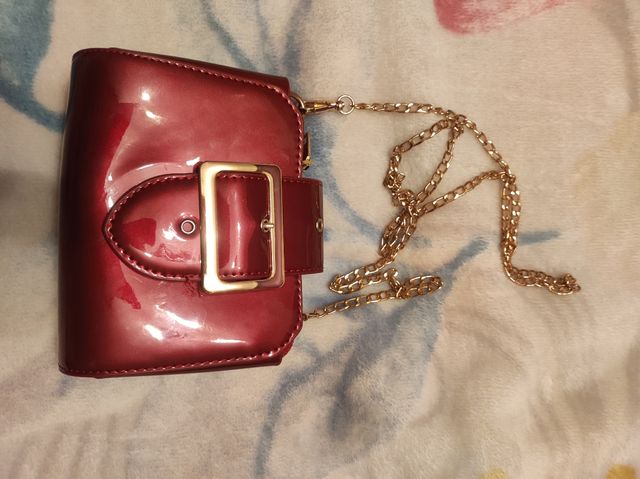 Bolso de fiesta. Rojo granate.