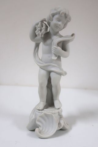 Vista Alegre porcelana biscuit 4 ángeles