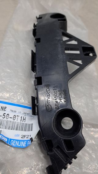 guía de paragolpe delantero