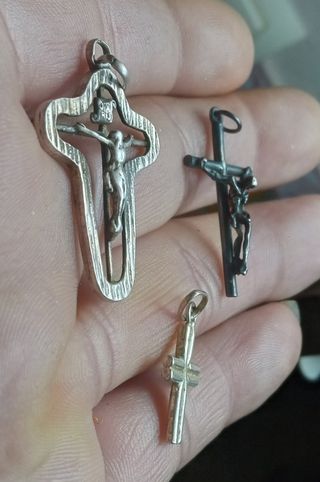 Cruces crucifijos