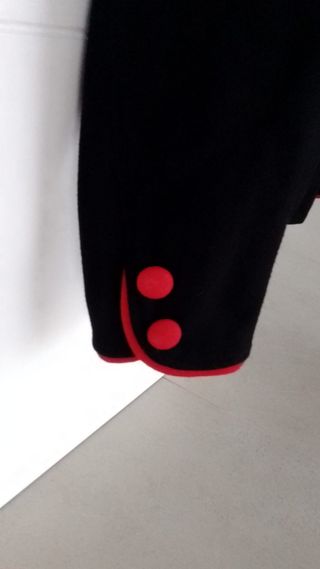 Chaqueta negra para mujer con 80% lana