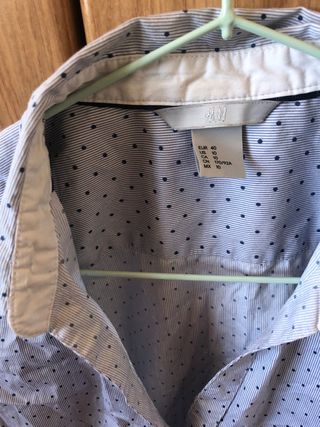Camisa azul de H&M