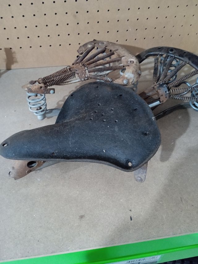 Sillines, estructuras.