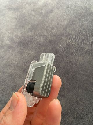 Liz cortesía puerta