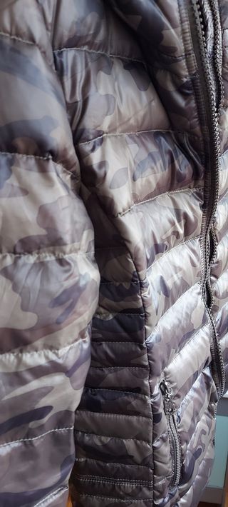 PLUMAS, PLUMÍFERO,  CHAQUETÓN, ABRIGO