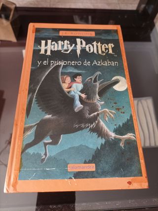 Colección Libro Harry Potter de tapa dura.