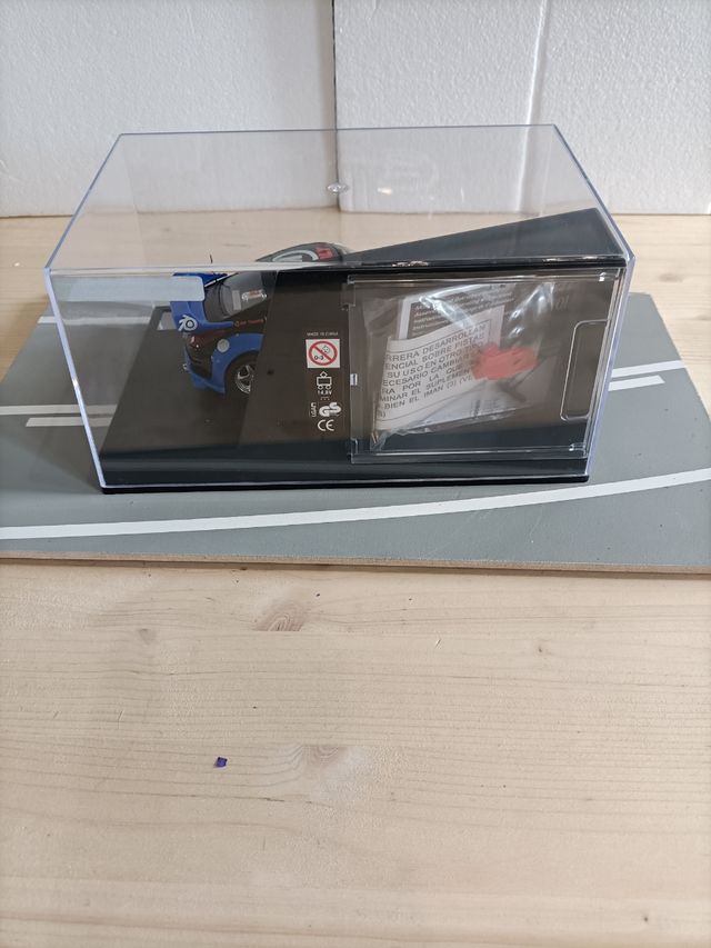 Nissan 350z edición Especial POLY 1/32