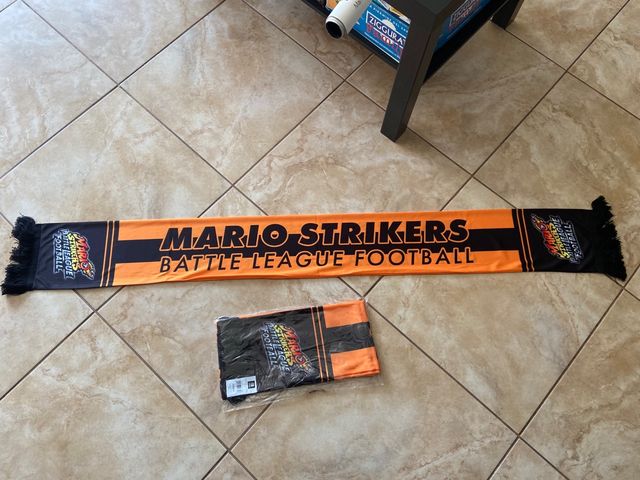 Bufanda Nintendo Mario strikers