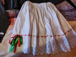 Traje de baserritarra niña