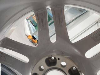 LLANTA ORIGINAL BRABUS 20"