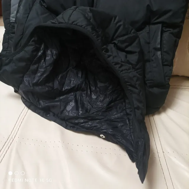 giubbino uomo taglia XL ma secondo me calza l.