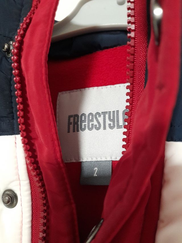 chaqueta nueva de niño de 2 años